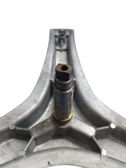 Cruceta James 810 E, 812 E